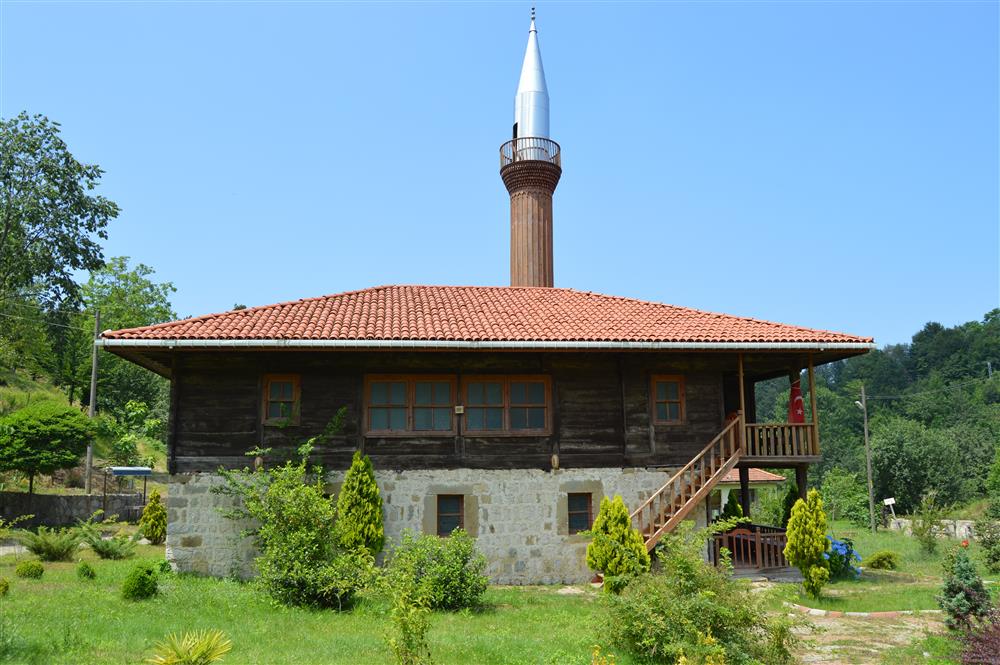 Hemşin Camii_Düzce İl Kültür ve Turizm Müdürlüğü (20).JPG