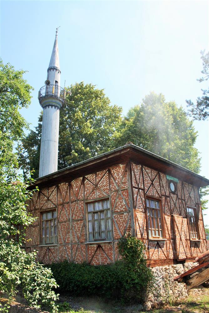 Çilimli Tepeköy Camii_Konuralp Müzesi (7).JPG