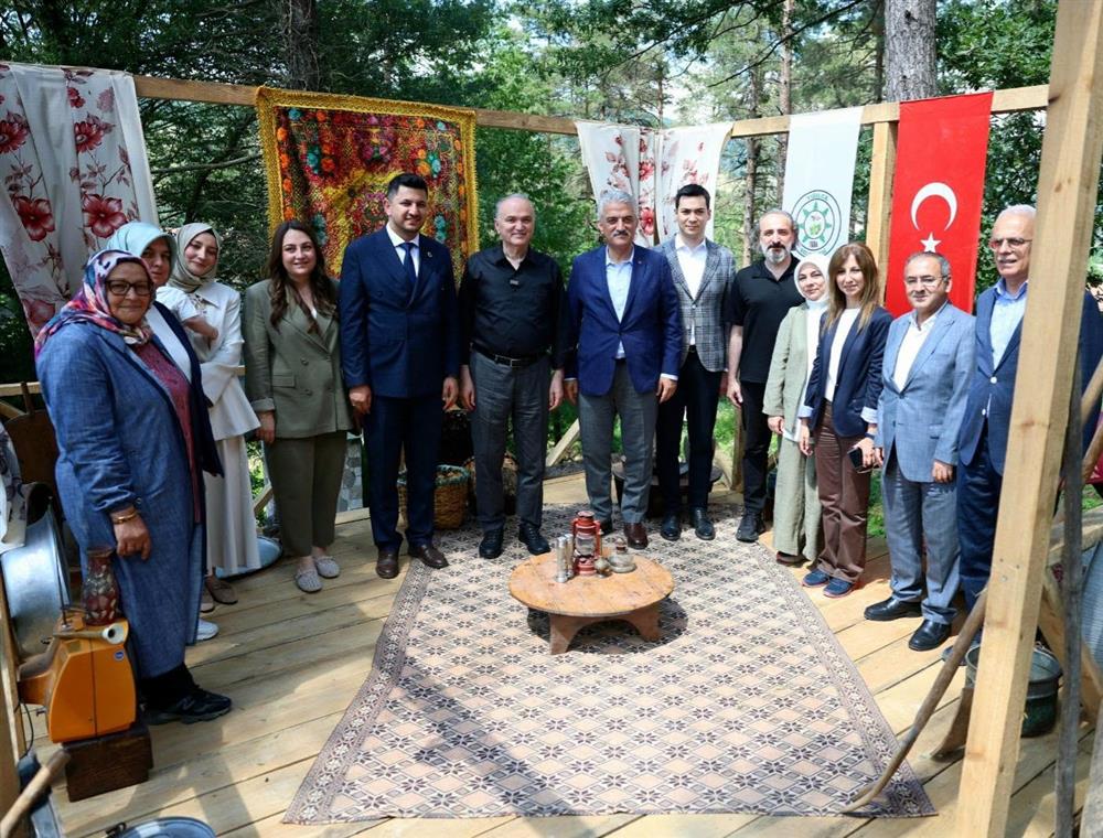 Yığılca Lzeet Şöleni  6 .jpg