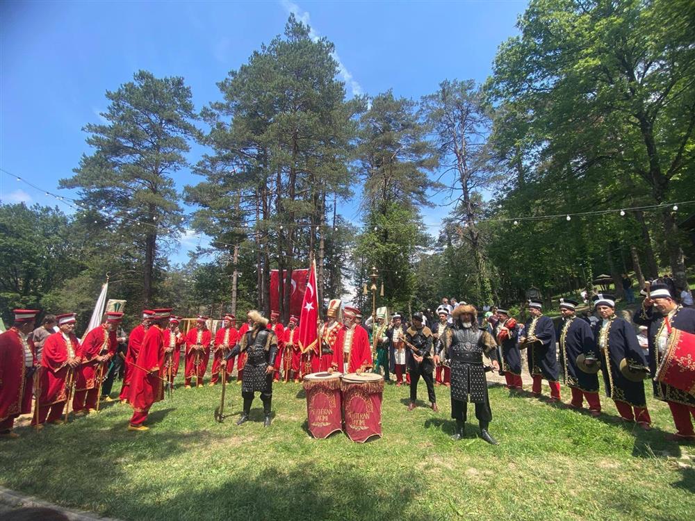 Yığılca Lzeet Şöleni  7 .jpg